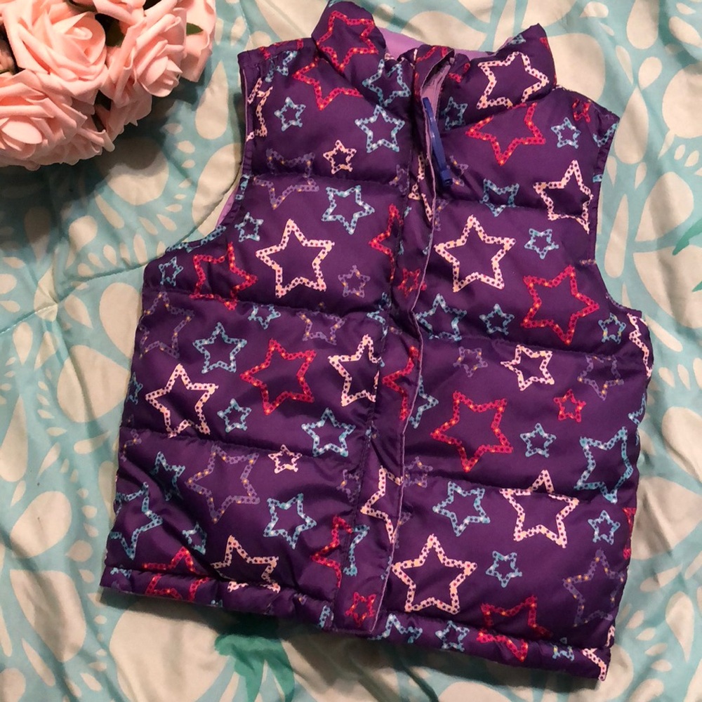 Girls reversible puffer vest